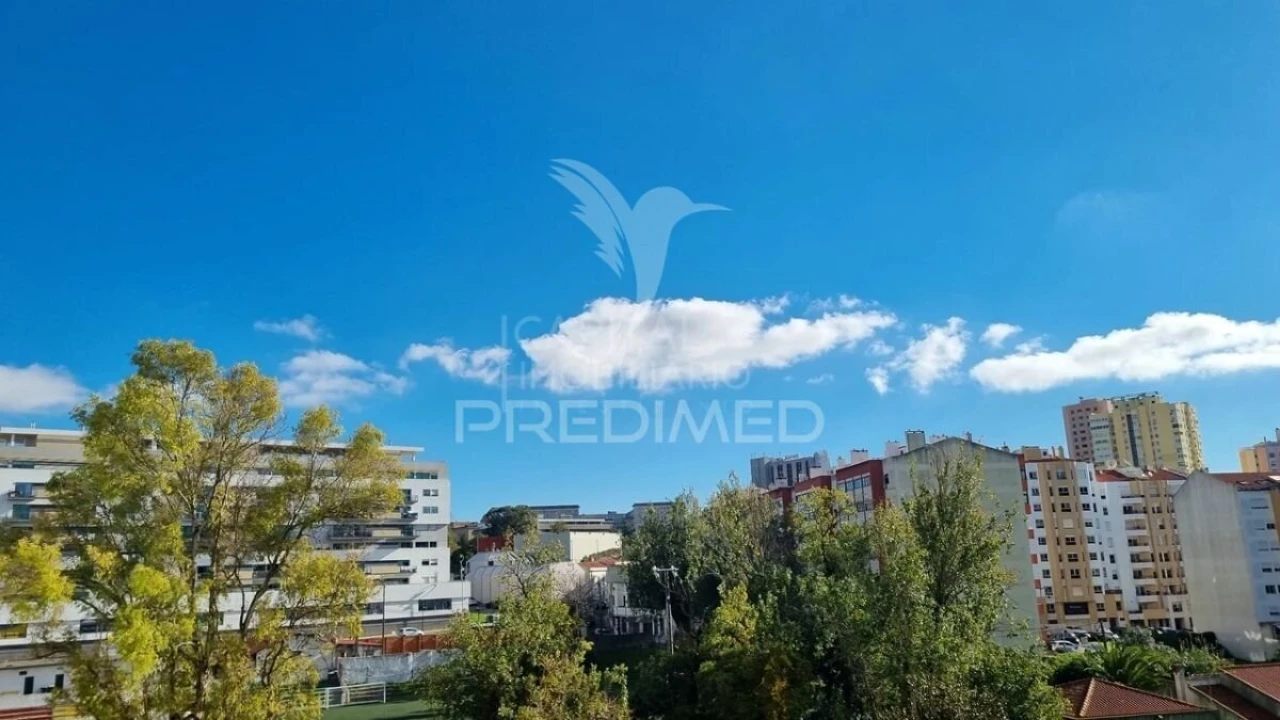 Apartamento T3 para Venda em São Domingos de Benfica Foto 18