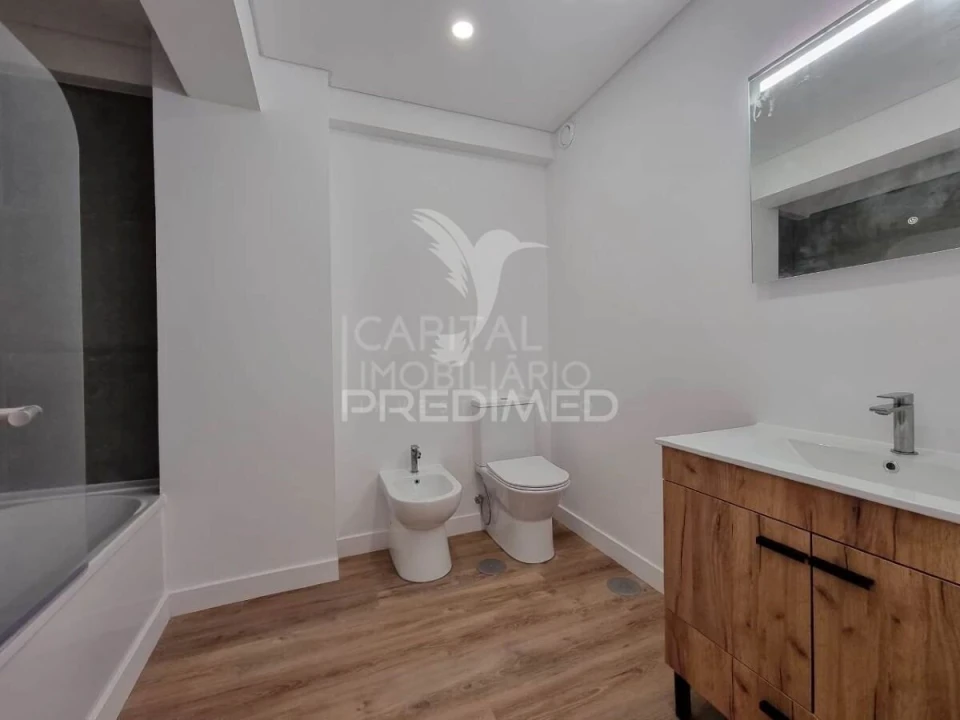 Apartamento T3 para Venda em São Domingos de Benfica Foto 9