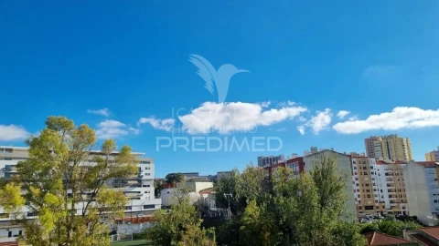 Apartamento T3 para Venda em São Domingos de Benfica