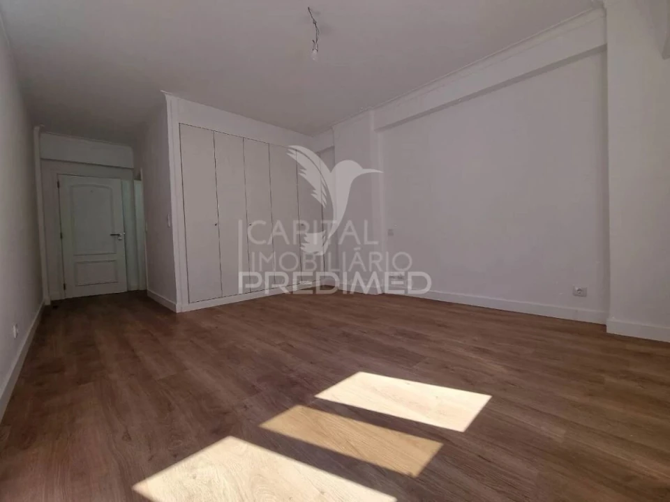 Apartamento T3 para Venda em São Domingos de Benfica Foto 7