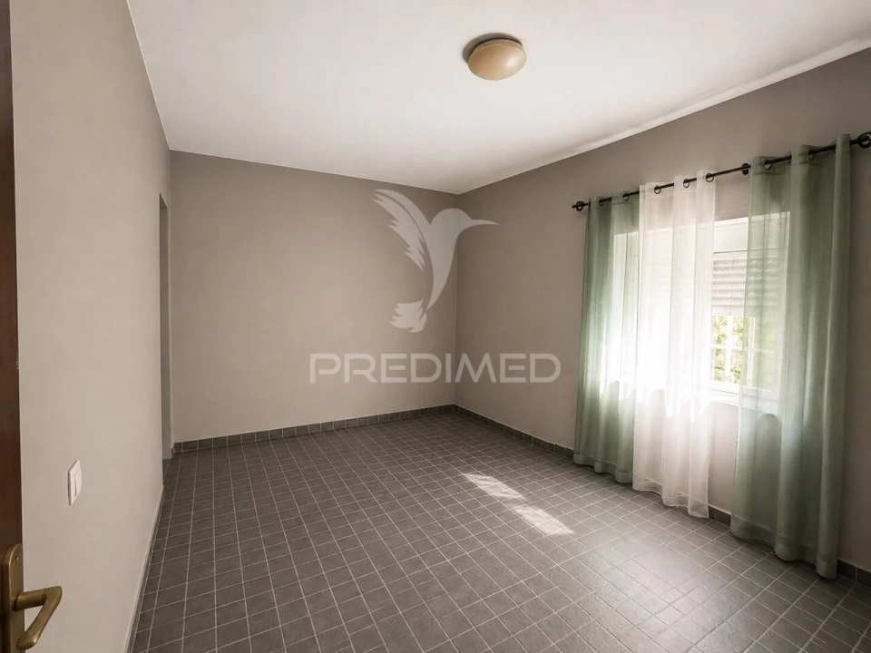 Moradia T2 para Venda em Terrugem e Vila Boim Foto 9
