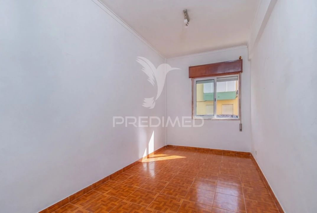 Apartamento T2 para Venda em Póvoa de Santa Iria e Forte da Casa Foto 8