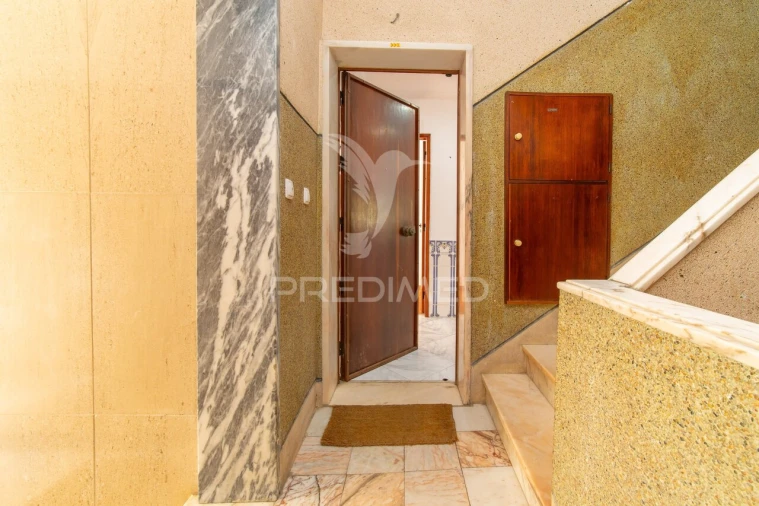 Apartamento T2 para Venda em Póvoa de Santa Iria e Forte da Casa Foto 27