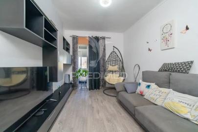 Apartamento T2 para Venda em Póvoa de Santa Iria e Forte da Casa
