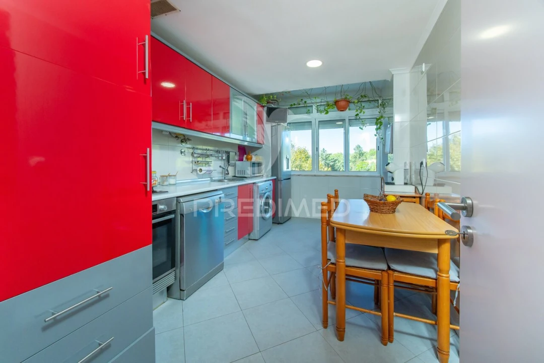 Apartamento T2 para Venda em Póvoa de Santa Iria e Forte da Casa Foto 1
