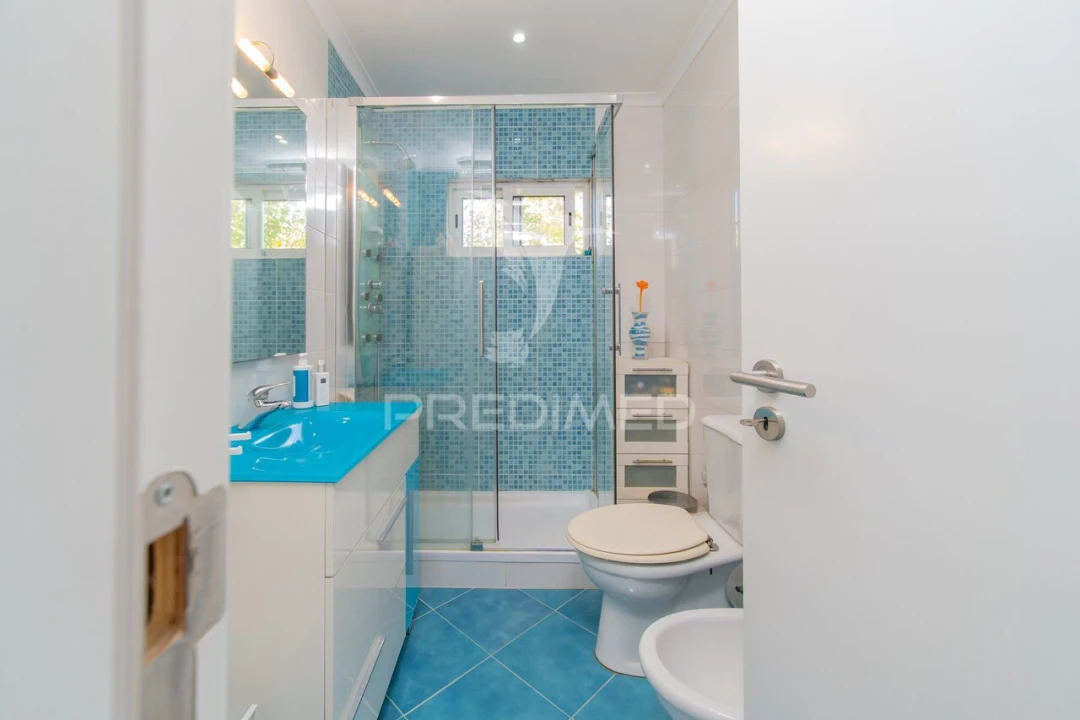 Apartamento T2 para Venda em Póvoa de Santa Iria e Forte da Casa Foto 3