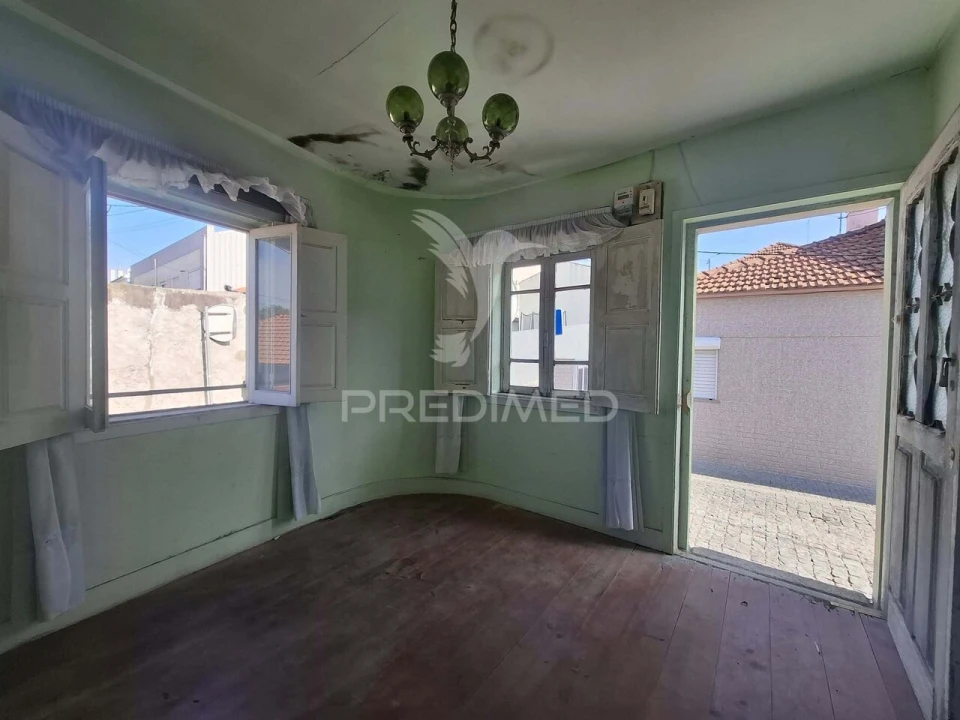 Moradia T3 para Venda em Arvore Foto 6