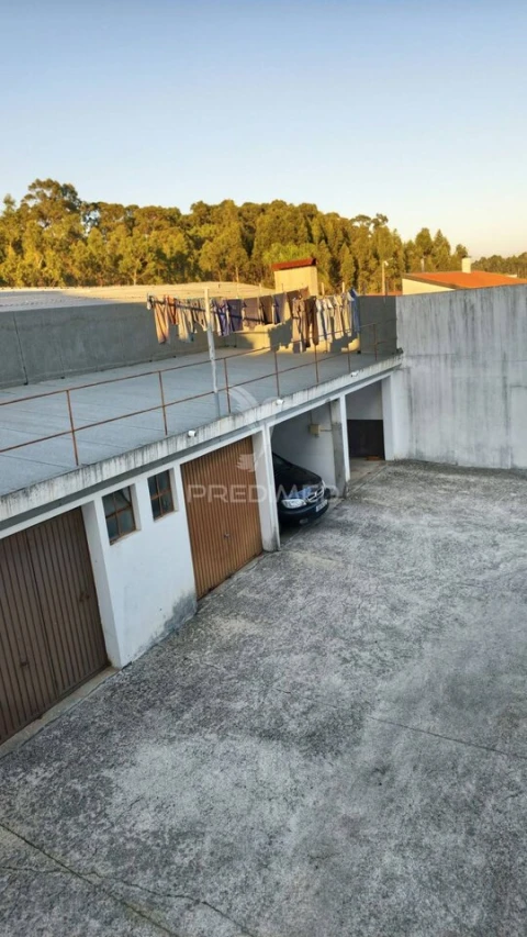 Apartamento T1 para Venda em Bustos, Troviscal e Mamarrosa