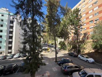 Apartamento T2 para Venda em Algueirão-Mem Martins