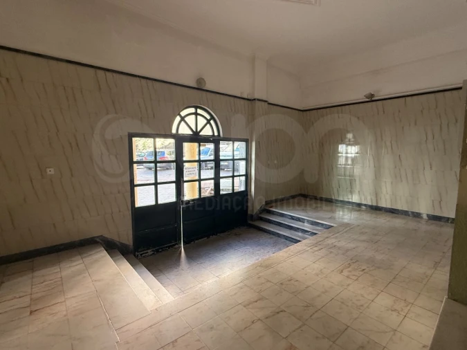 Apartamento T2 para Venda em Algueirão-Mem Martins Foto 15