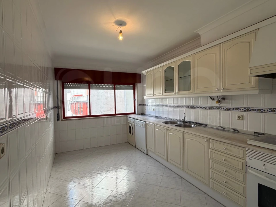 Apartamento T2 para Venda em Algueirão-Mem Martins Foto 5
