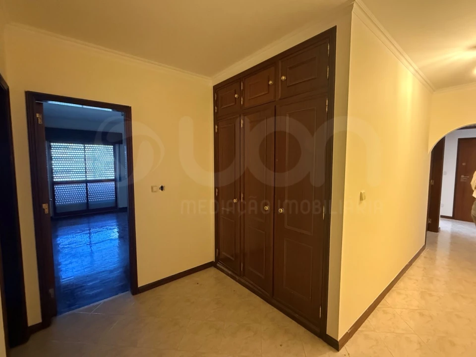 Apartamento T2 para Venda em Algueirão-Mem Martins Foto 12