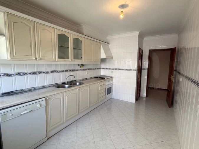 Apartamento T2 para Venda em Algueirão-Mem Martins Foto 6