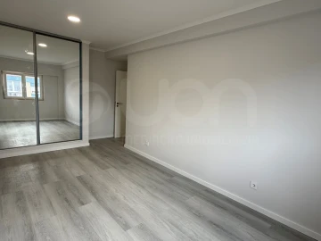 Apartamento T4 para Venda em Amora