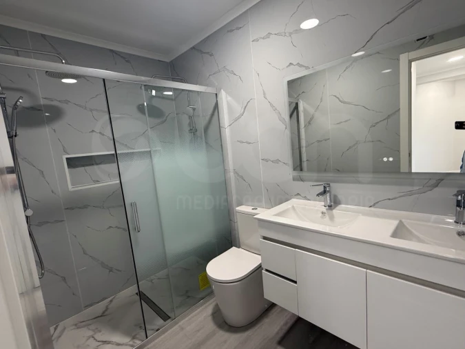 Apartamento T4 para Venda em Amora Foto 15