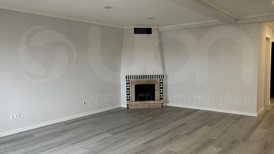 Apartamento T4 para Venda em Amora