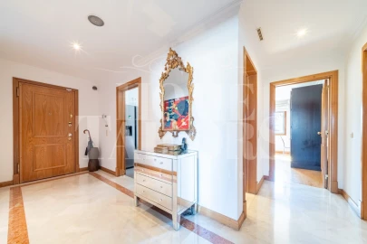 Apartamento T2 para Arrendamento em Arroios