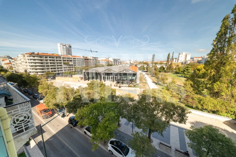 Apartamento T2 para Arrendamento em Arroios Foto 19