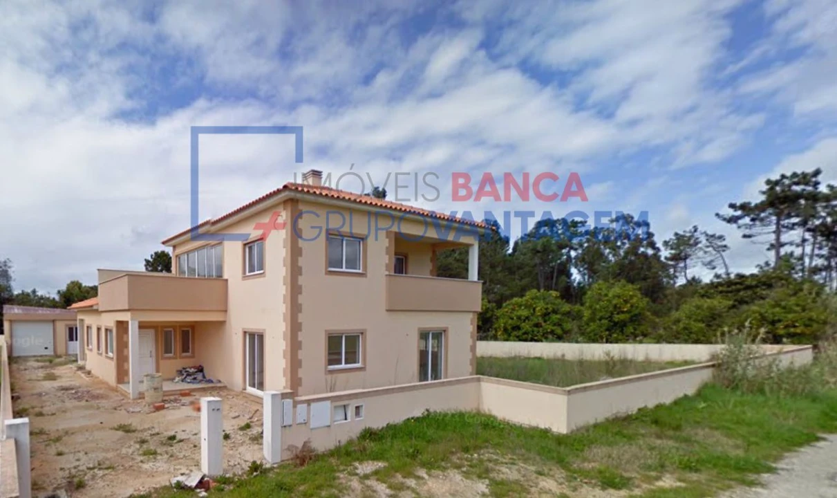 Terreno P/ Prédio para Venda em Mira Foto 2