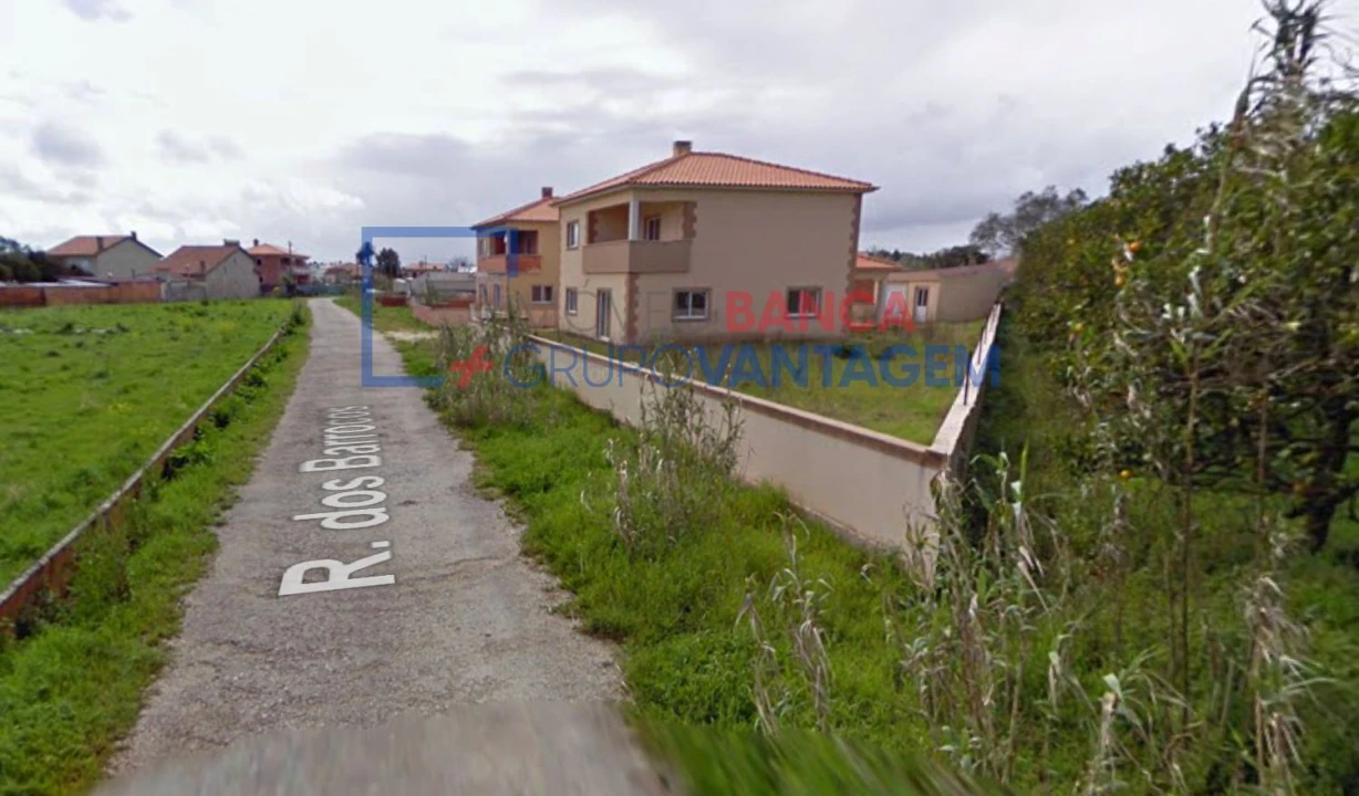 Terreno P/ Prédio para Venda em Mira Foto 3