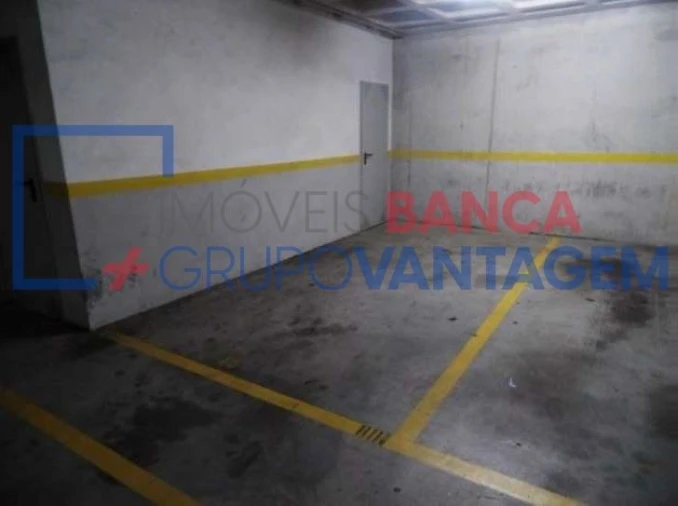 Apartamento T1 para Venda em Azurem Foto 5