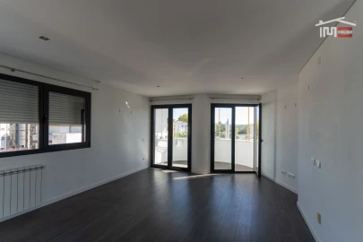 Apartamento T2 para Arrendamento em Fatima