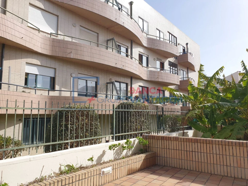Apartamento T1 para Venda em Gulpilhares e Valadares Foto 2
