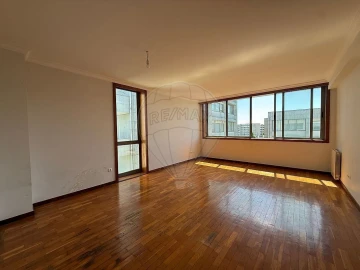 Apartamento T2 para Venda em Moreira