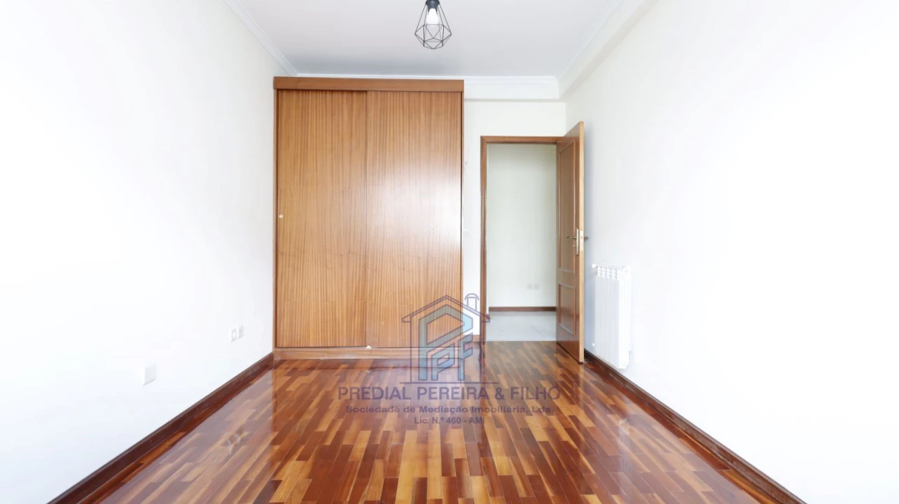 Apartamento T2 para Arrendamento em Baguim do Monte (Rio Tinto) Foto 18