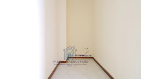 Apartamento T2 para Arrendamento em Baguim do Monte (Rio Tinto)