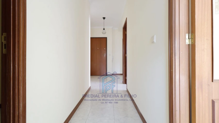 Apartamento T2 para Arrendamento em Baguim do Monte (Rio Tinto) Foto 15
