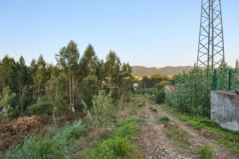 Terreno P/ Prédio para Venda em Fânzeres e São Pedro da Cova Foto 4