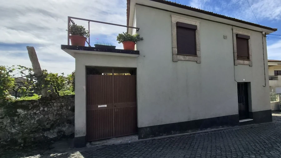 Moradia T4 para Venda em Folgosa