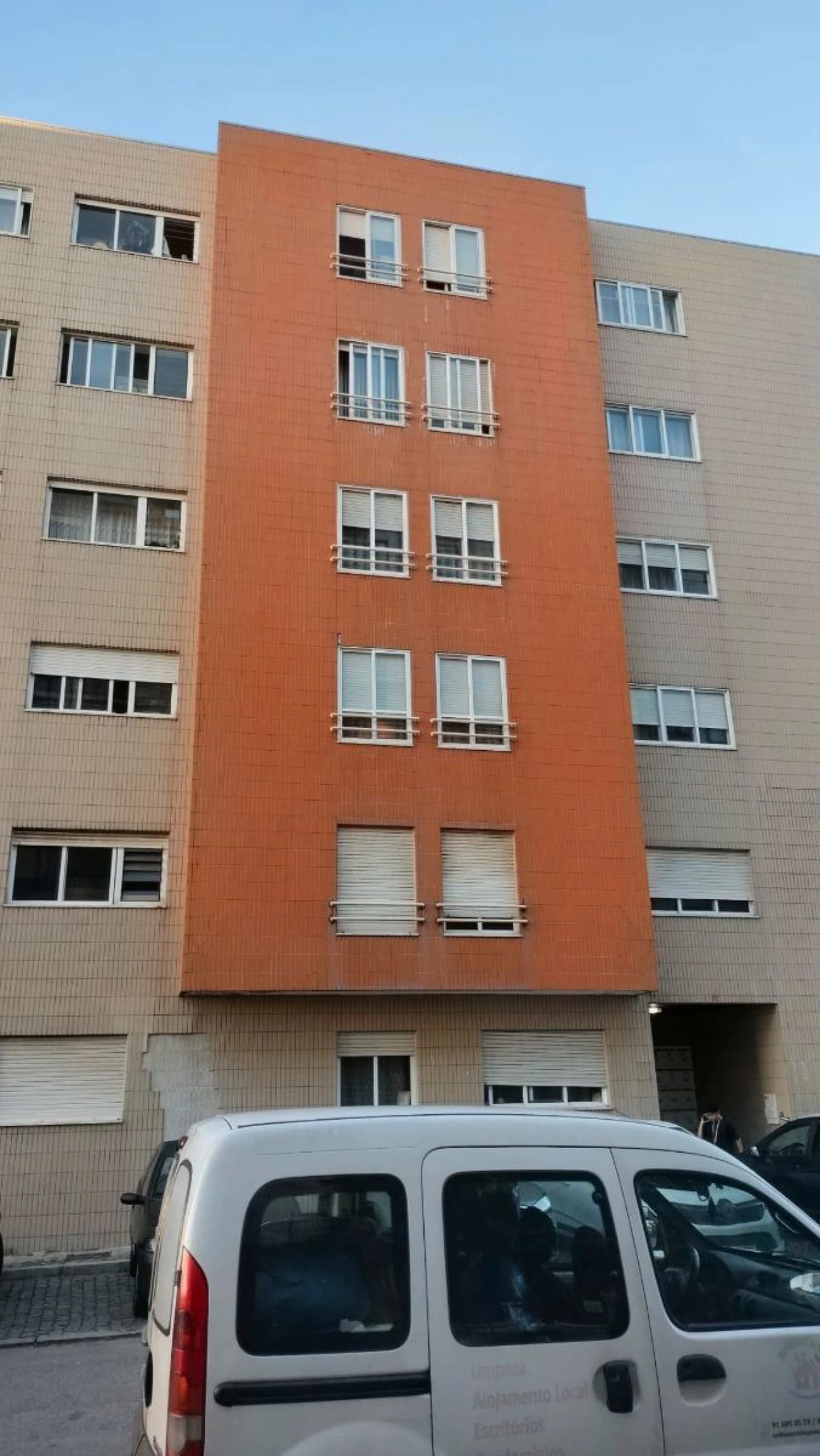 Apartamento T2 para Venda em Mafamude e Vilar do Paraíso Foto 2