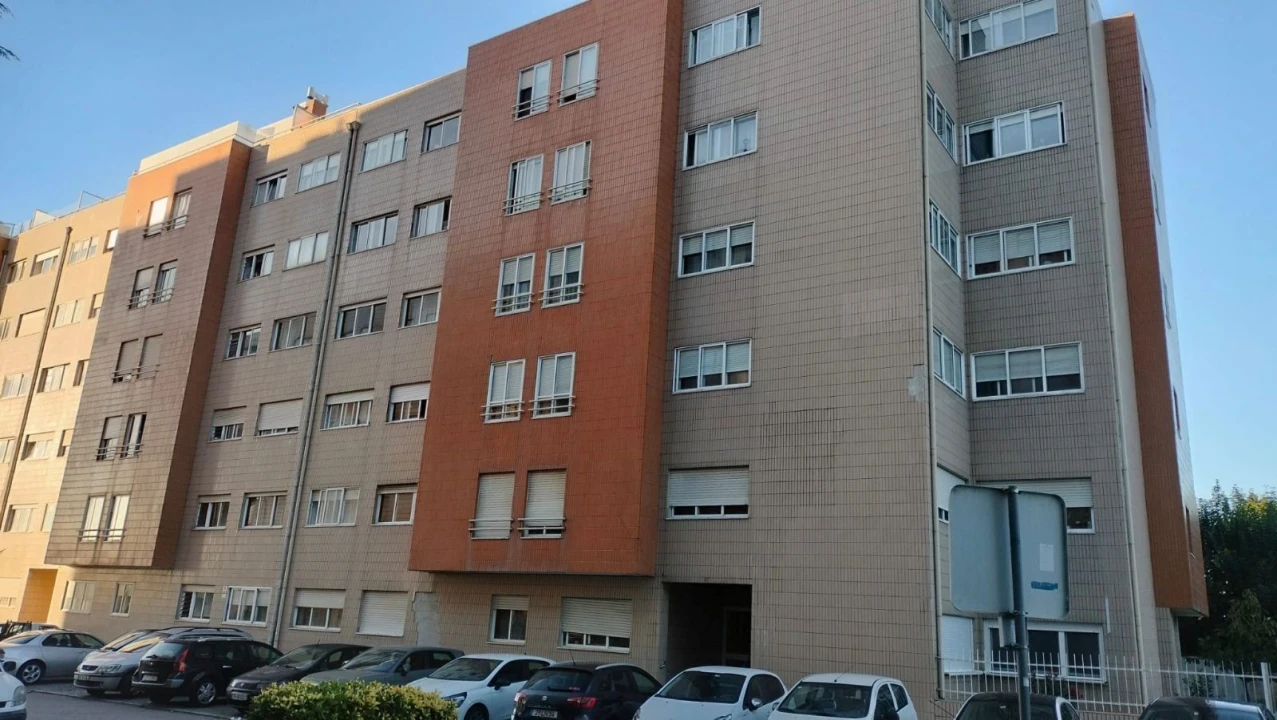 Apartamento T2 para Venda em Mafamude e Vilar do Paraíso Foto 1