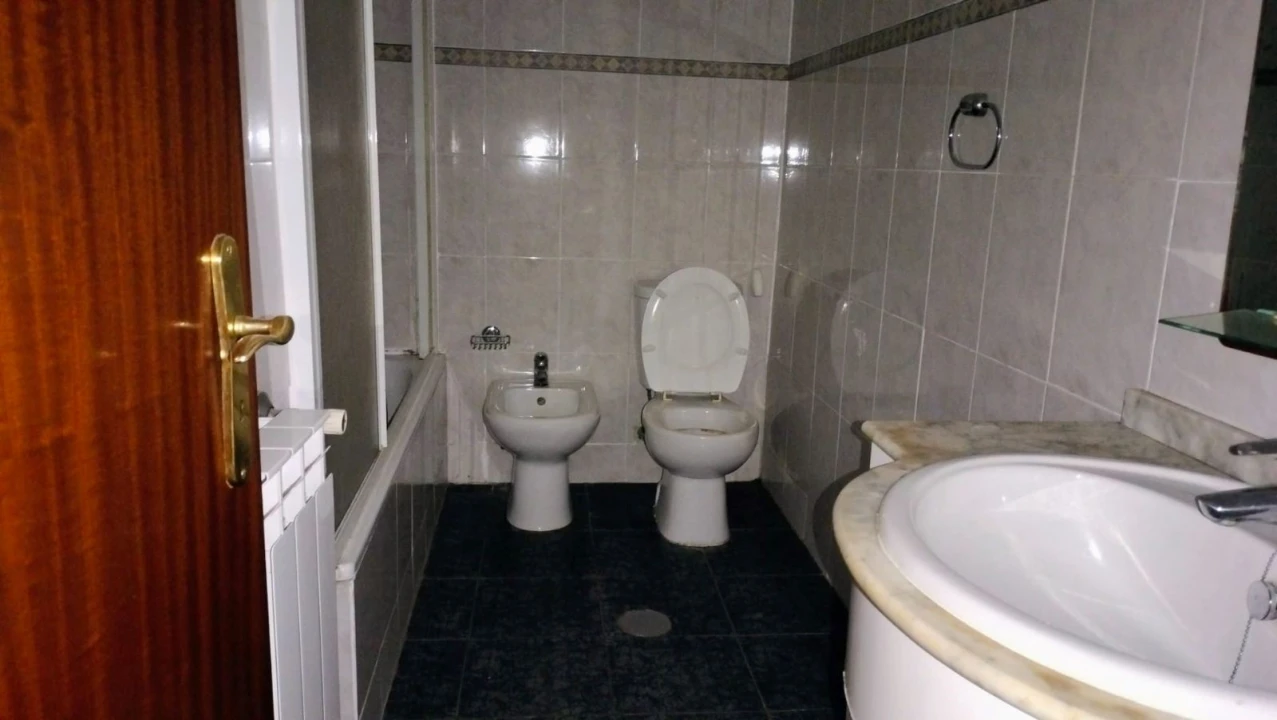 Apartamento T2 para Venda em Mafamude e Vilar do Paraíso Foto 13