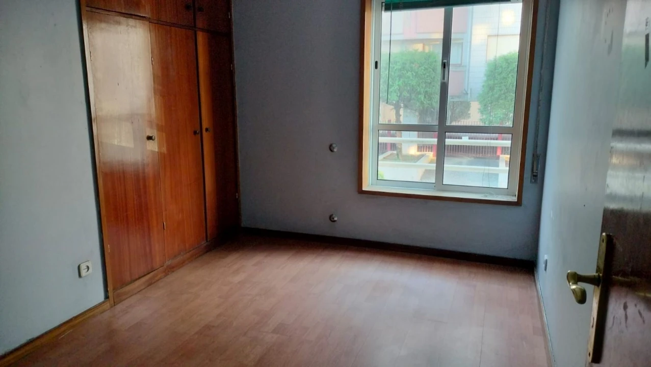 Apartamento T2 para Venda em Mafamude e Vilar do Paraíso Foto 16