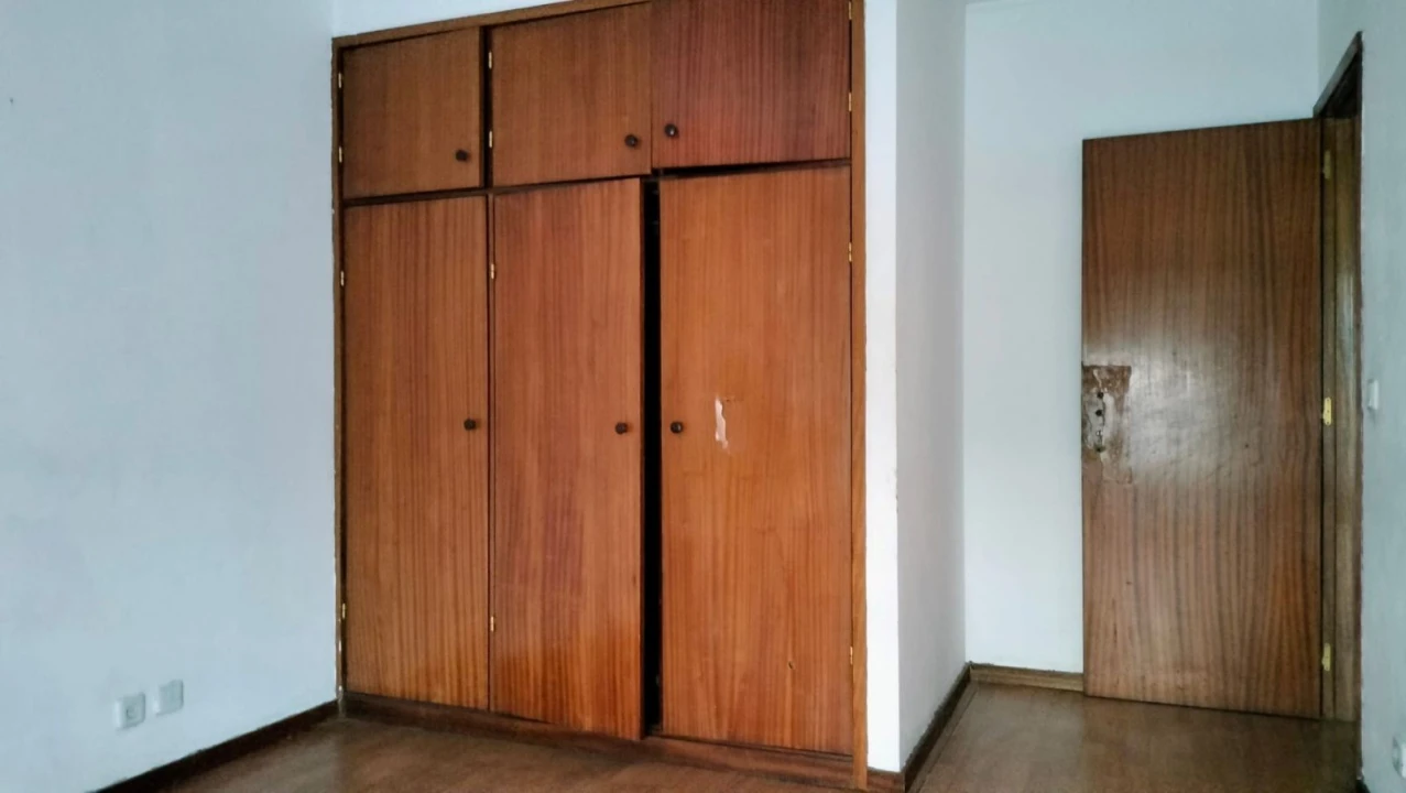 Apartamento T2 para Venda em Mafamude e Vilar do Paraíso Foto 21