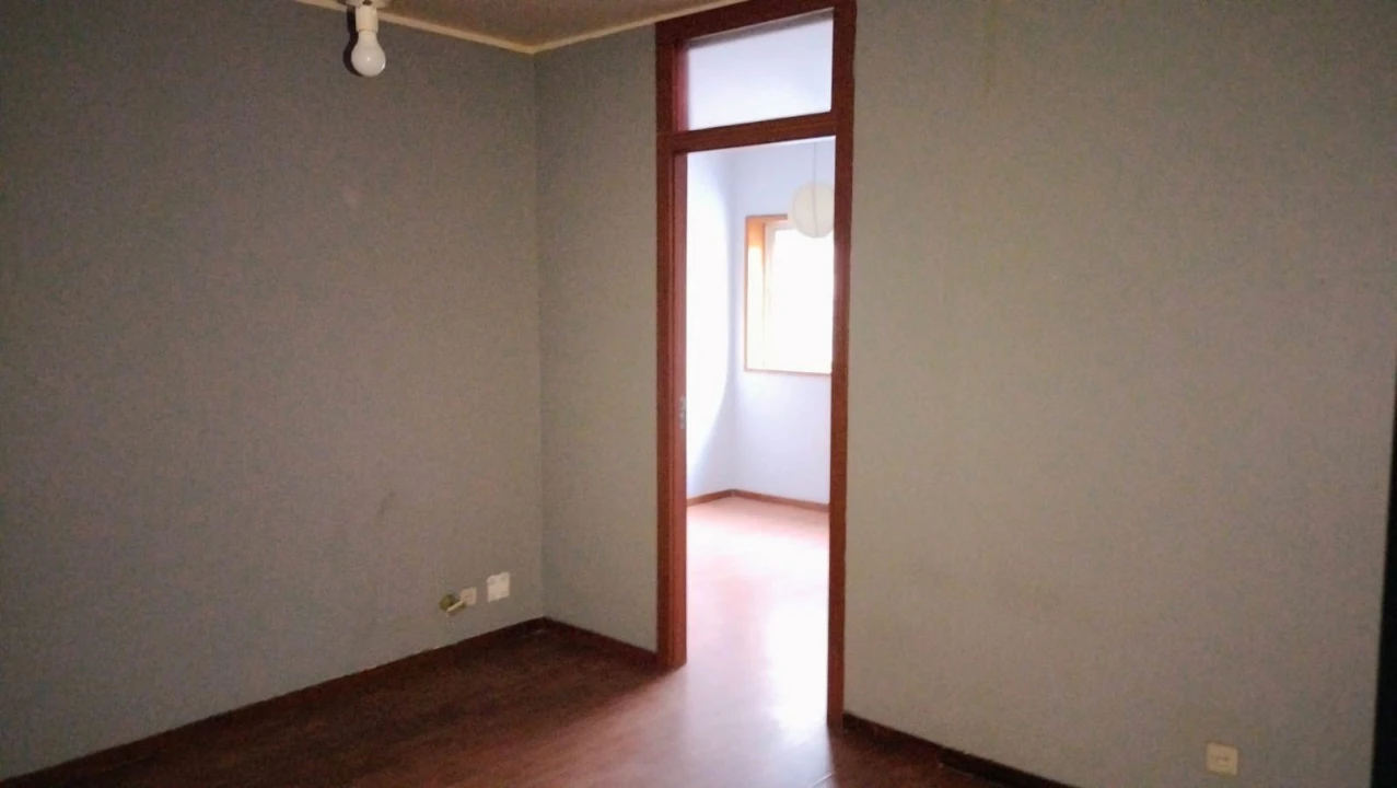 Apartamento T2 para Venda em Mafamude e Vilar do Paraíso Foto 22