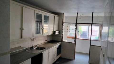 Apartamento T2 para Venda em Mafamude e Vilar do Paraíso