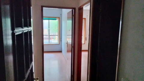 Apartamento T2 para Venda em Mafamude e Vilar do Paraíso