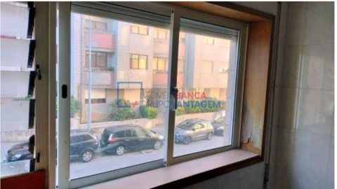 Apartamento T2 para Venda em Mafamude e Vilar do Paraíso