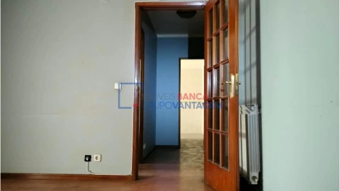 Apartamento T2 para Venda em Mafamude e Vilar do Paraíso