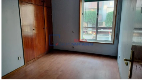 Apartamento T2 para Venda em Mafamude e Vilar do Paraíso