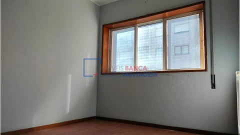 Apartamento T2 para Venda em Mafamude e Vilar do Paraíso