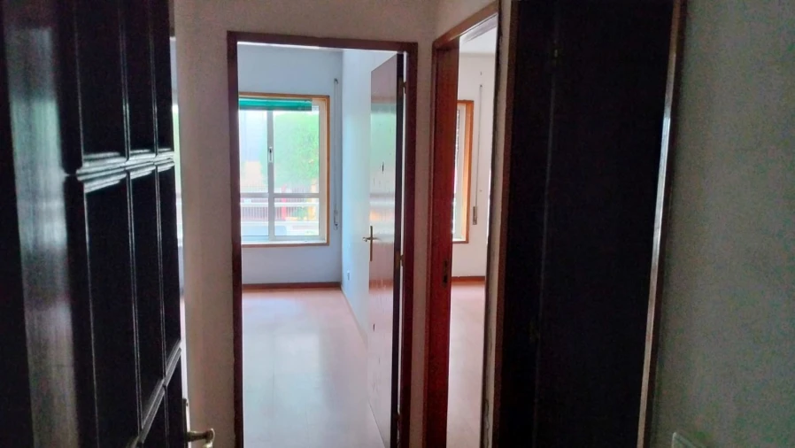 Apartamento T2 para Venda em Mafamude e Vilar do Paraíso Foto 6