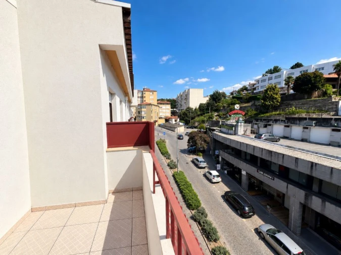 Apartamento T3 para Venda em Amarante (São Gonçalo), Madalena, Cepelos e Gatão Foto 2