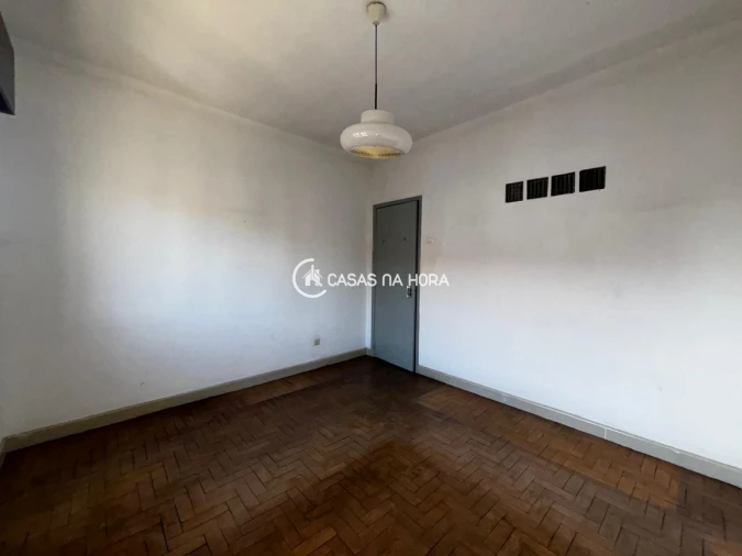 Apartamento T2 para Venda em Viseu Foto 8