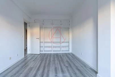 Apartamento T3 para Venda em Quinta do Conde