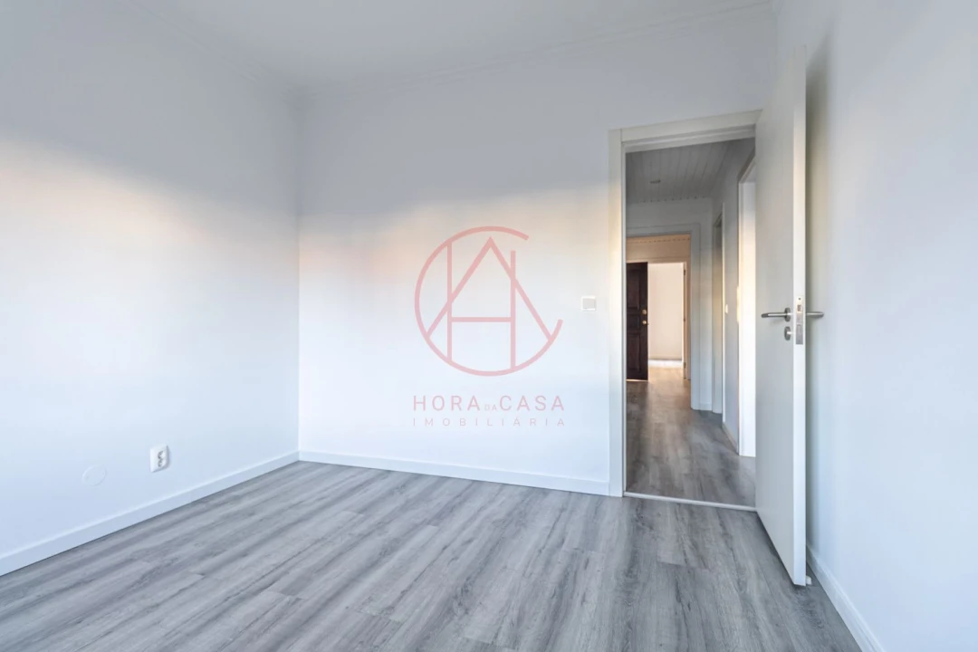 Apartamento T3 para Venda em Quinta do Conde Foto 15
